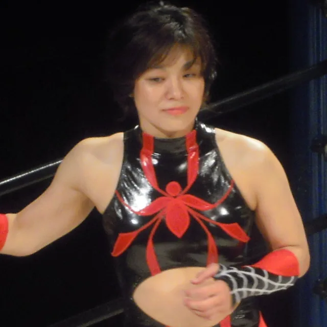 吉田万里子