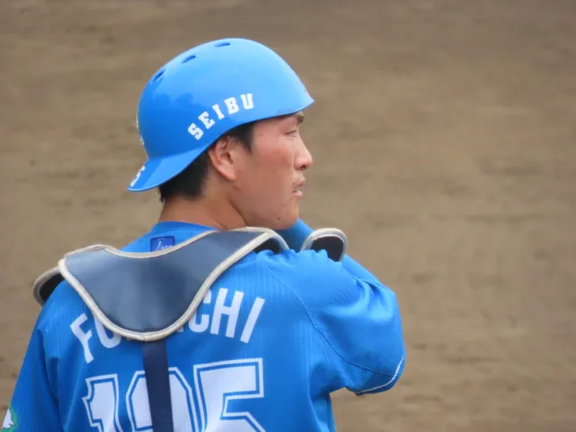 古市尊