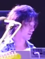 河野啓三