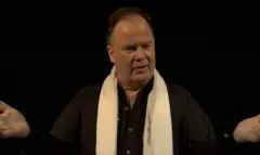 デニス・ハスキンズ