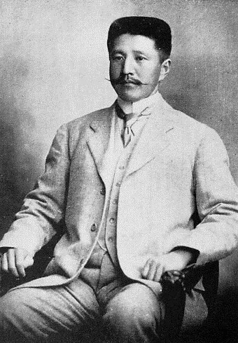 櫛笥隆督