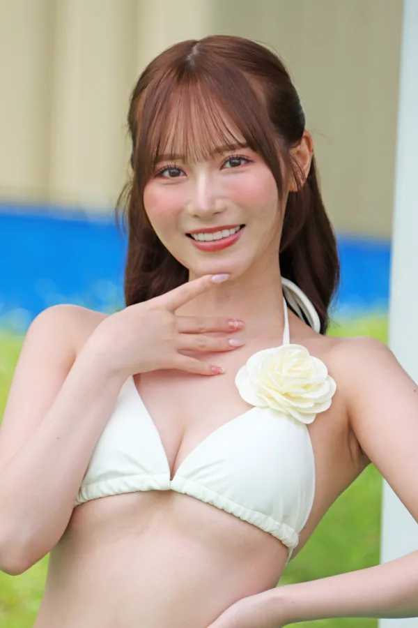 小野六花