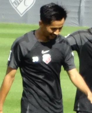 前田直輝