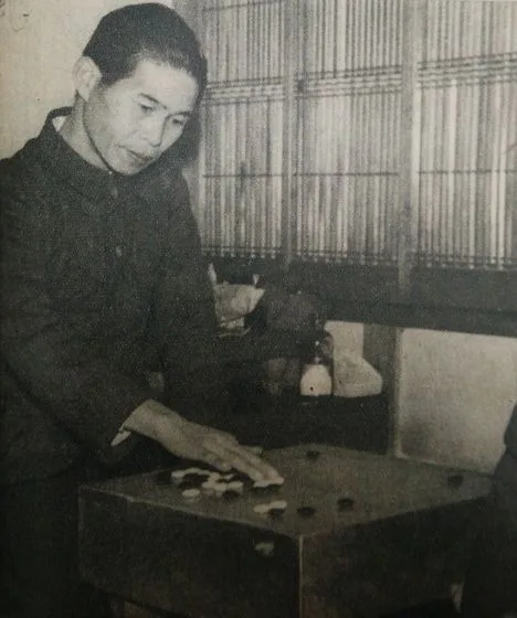 古賀新三