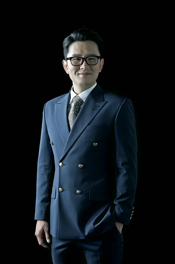 ユン・ヒョンビン