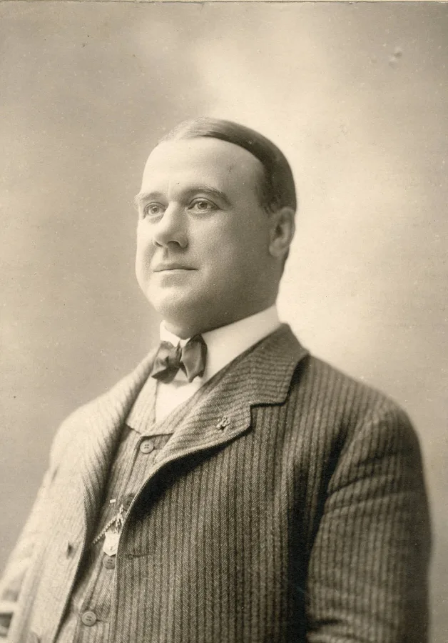 Howard Crampton