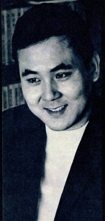 須川栄三