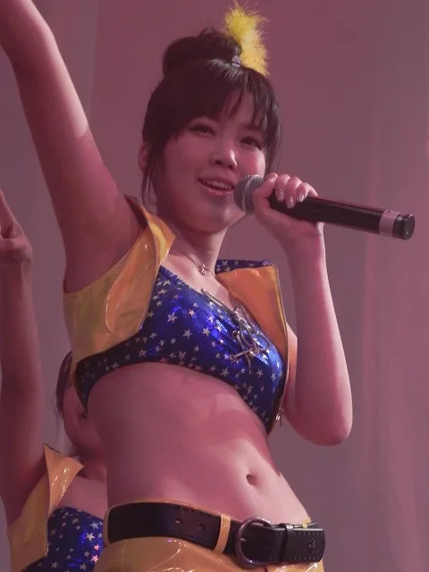 大溝しいな
