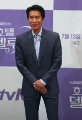 シン・ジョングン