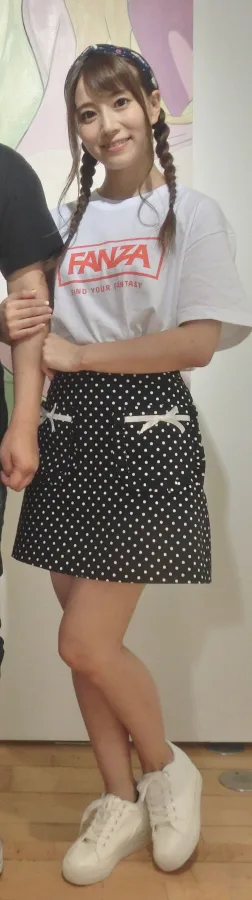 初川みなみ