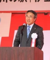 山下正行