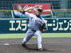 秋山拓巳