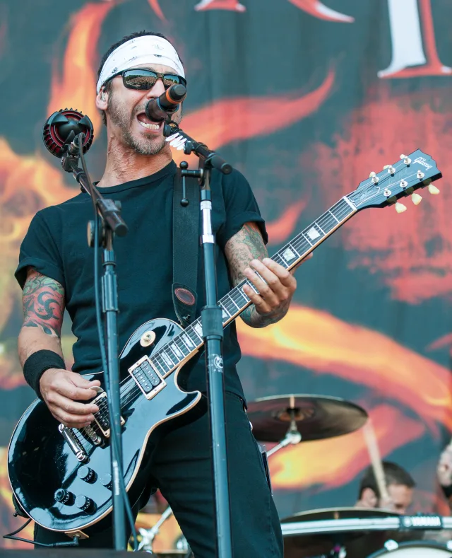 Sully Erna