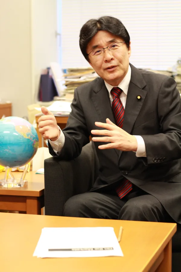 浜田和幸