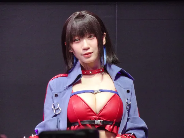 伊織もえ