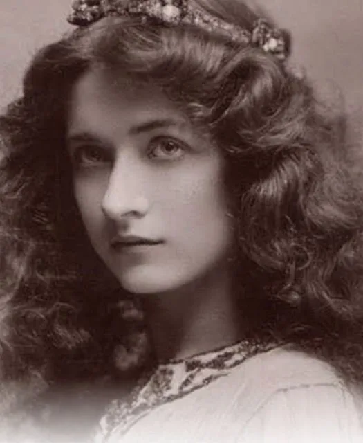 Maude Fealy