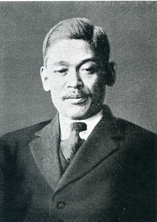 河上哲太