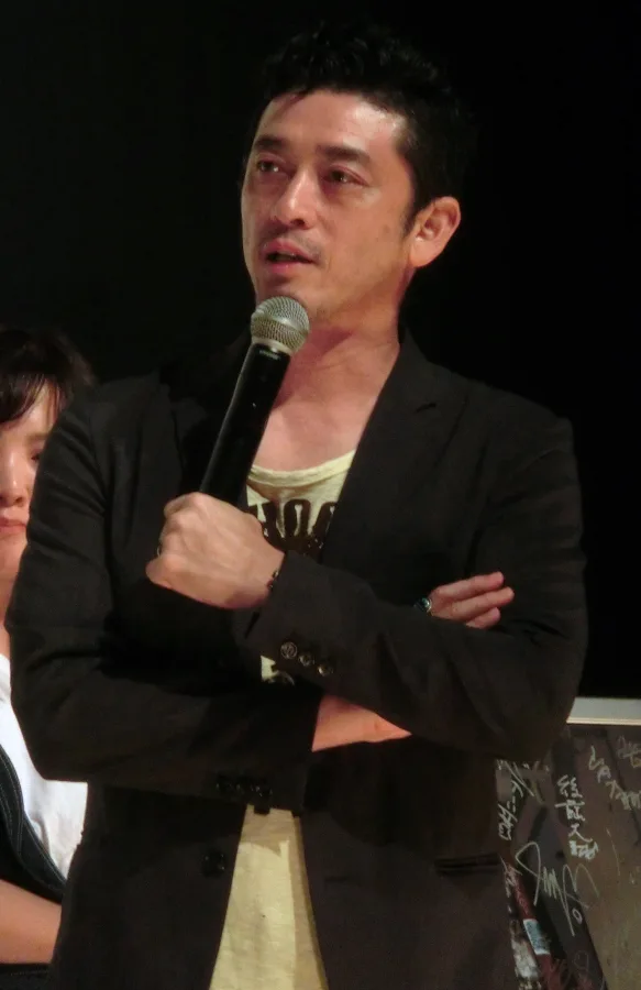 榊英雄