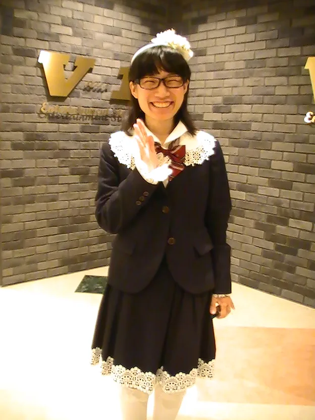 たかまつなな