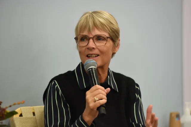 Hanne-Vibeke Holst
