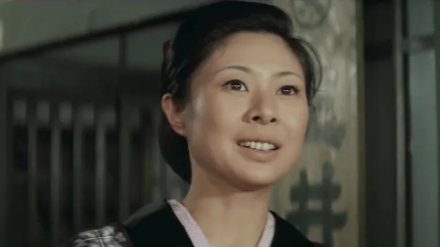 中村玉緒