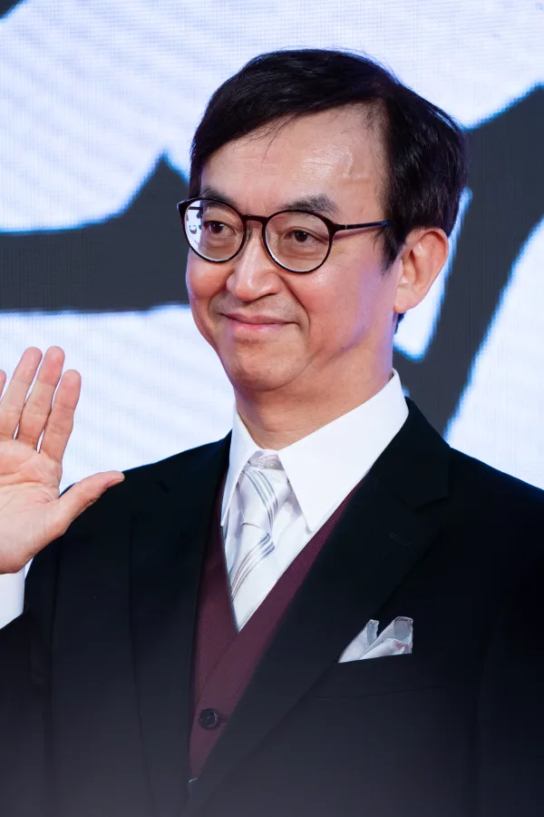 氷川竜介