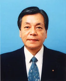 山名靖英