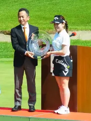 西村優菜