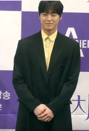 イ・テファン