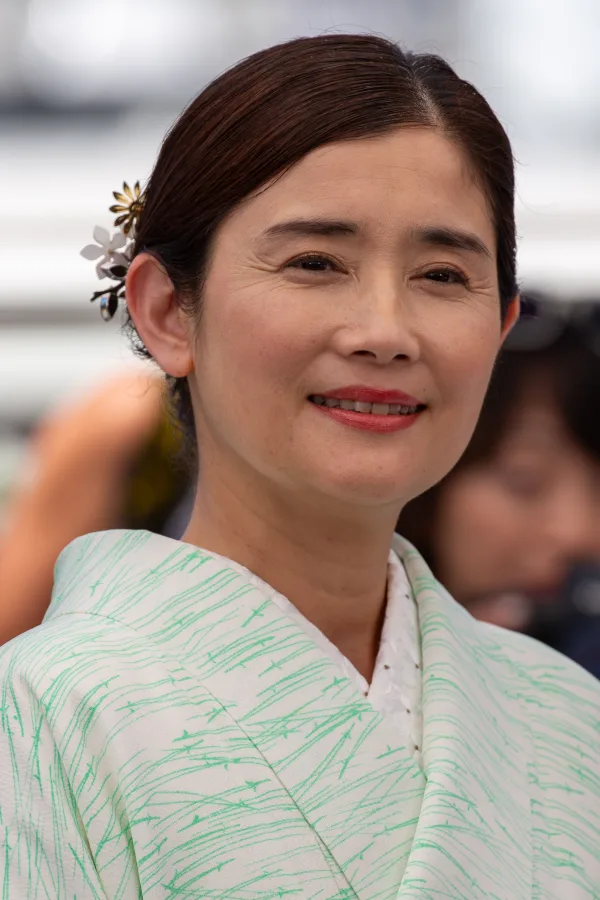 石田ひかり