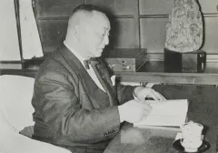 須磨弥吉郎