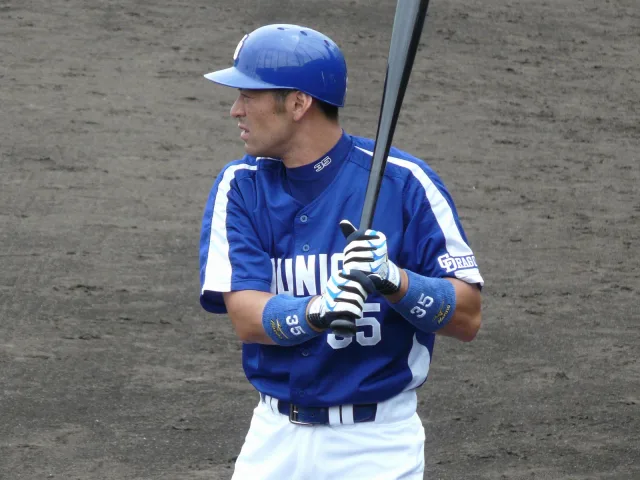 上田佳範
