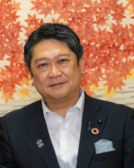 村山卓