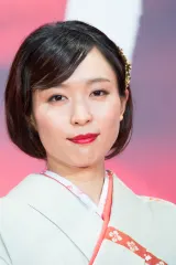 黒川芽以