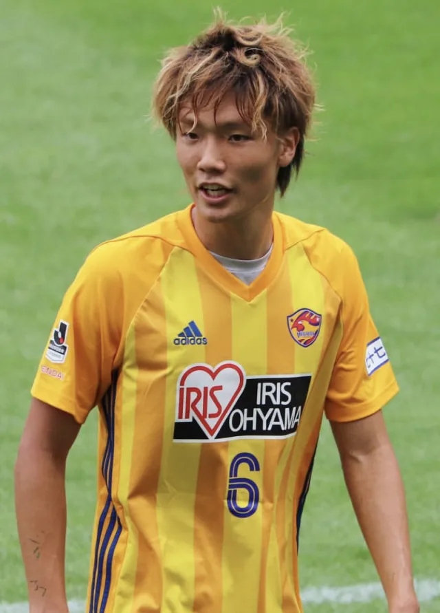板倉滉