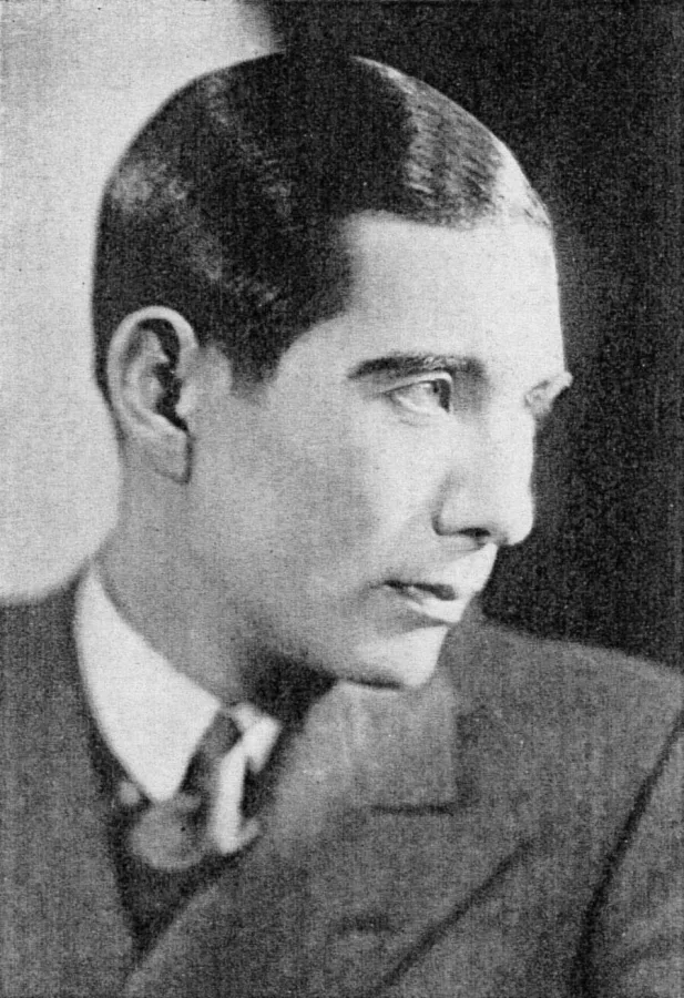 中野英治