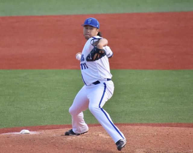 堀岡隼人