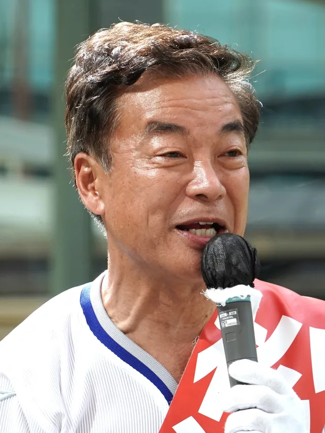 松沢成文