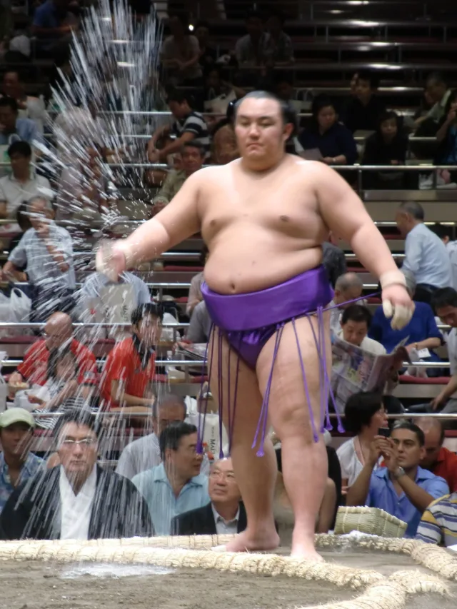 琴勇輝一巖