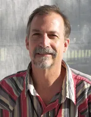 （Daniel Wallace）