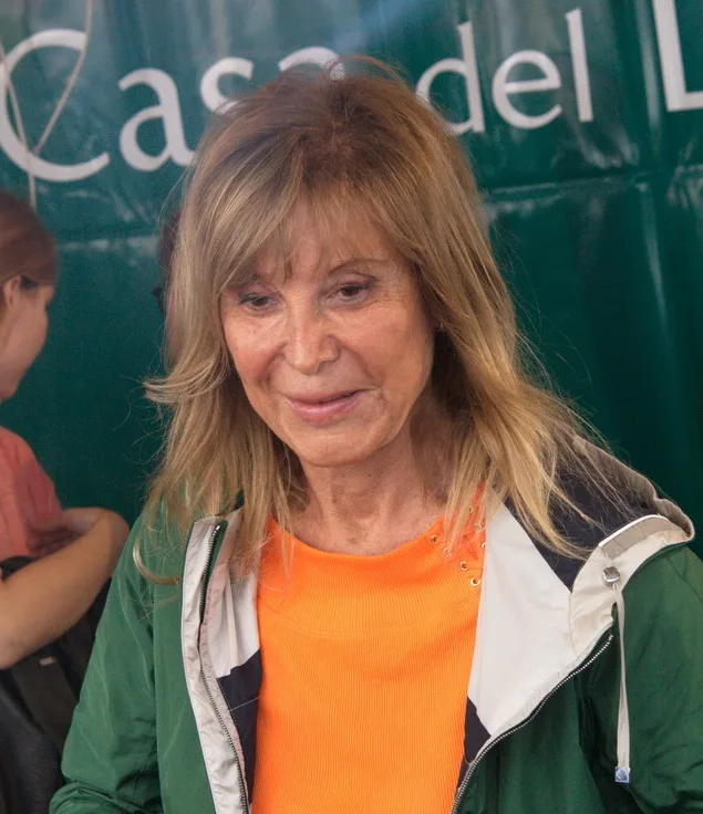 Pilar Eyre