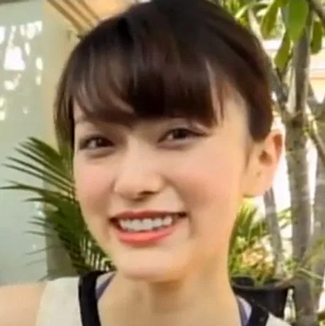 山地まり