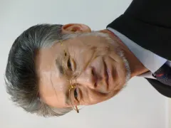 舘暲
