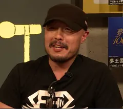 岸誠二