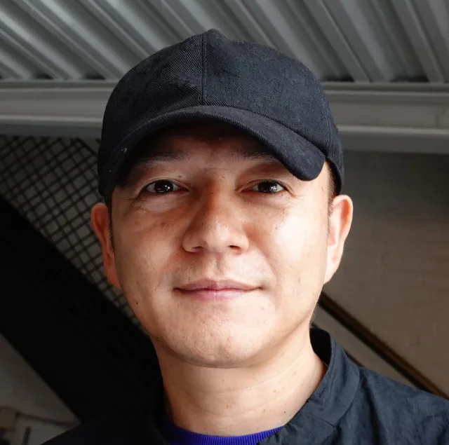 近浦啓