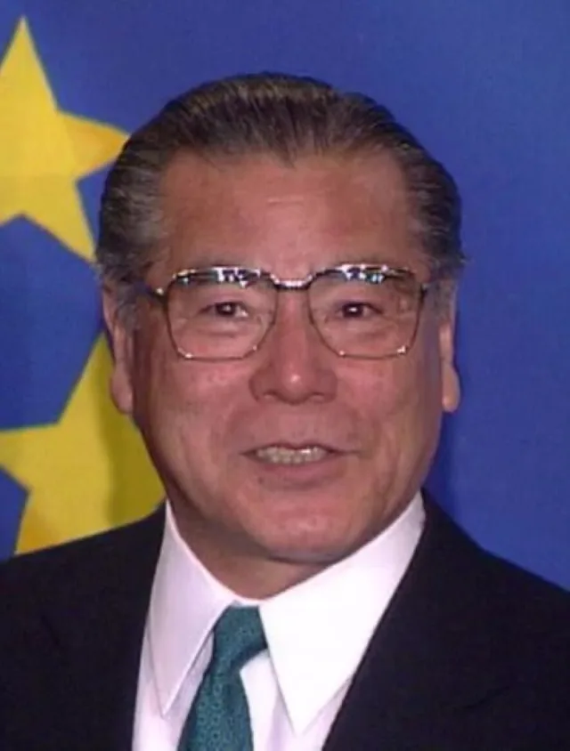 畑英次郎