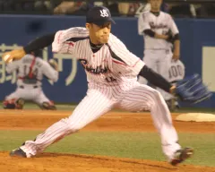 秋吉亮