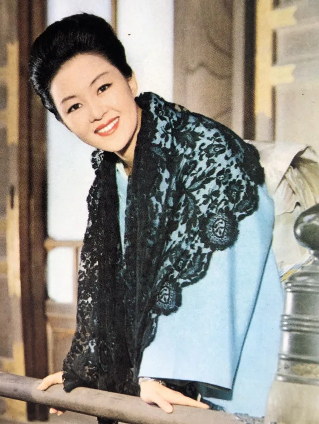 長谷川待子