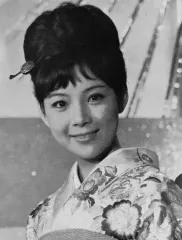 中真千子
