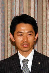赤城徳彦